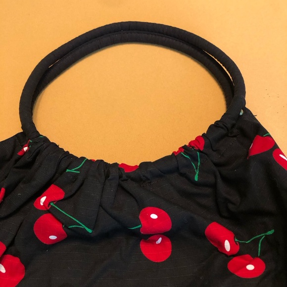 Cherry bag - Picture 3 of 7
